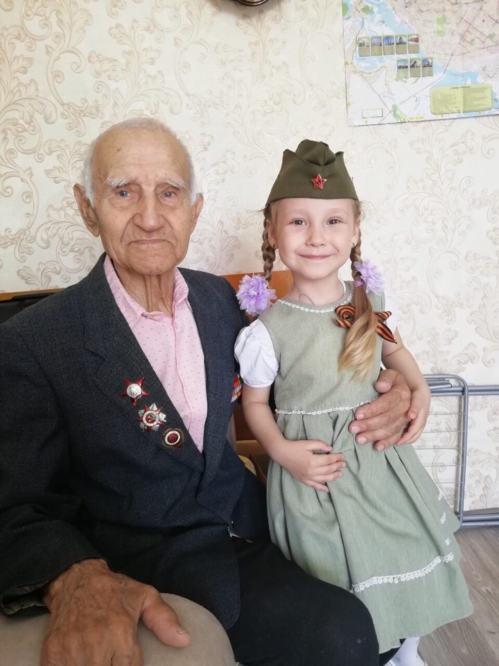 Акция Георгиевская лента у дедушки